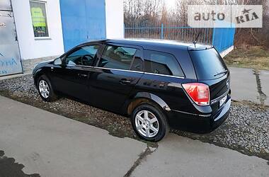 Універсал Opel Astra 2010 в Стрию