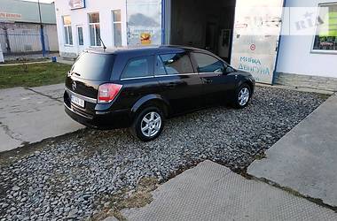 Універсал Opel Astra 2010 в Стрию