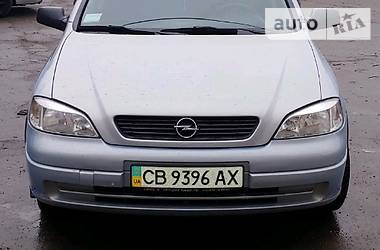 Седан Opel Astra 2004 в Ровно