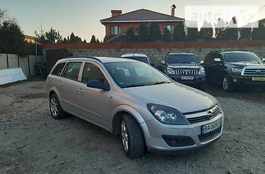 Універсал Opel Astra 2006 в Кропивницькому