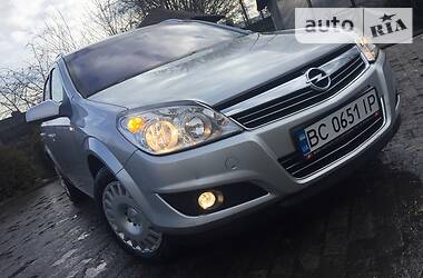 Универсал Opel Astra 2009 в Львове