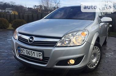 Универсал Opel Astra 2009 в Львове