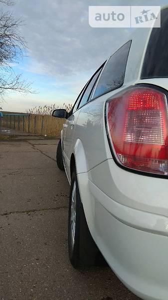 Универсал Opel Astra 2008 в Скадовске