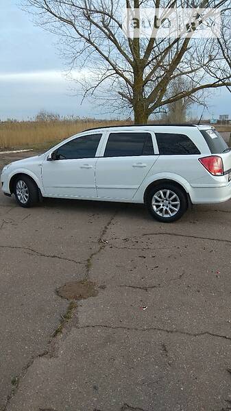 Универсал Opel Astra 2008 в Скадовске