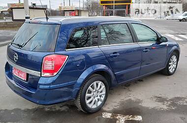 Универсал Opel Astra 2008 в 