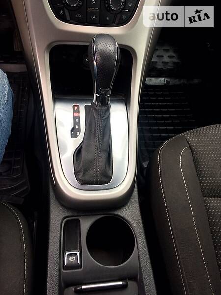 Універсал Opel Astra 2013 в Києві