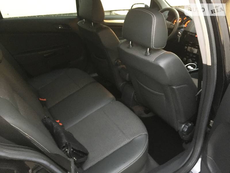 Універсал Opel Astra 2008 в Луцьку