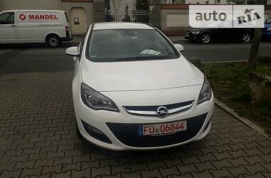 Универсал Opel Astra 2014 в Смеле