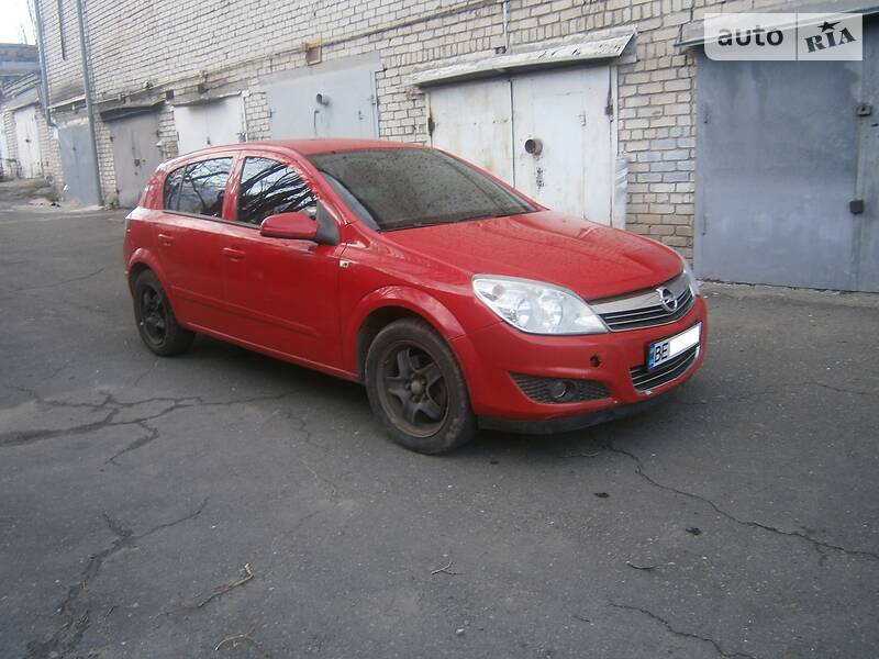 Хэтчбек Opel Astra 2008 в Николаеве