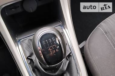 Універсал Opel Astra 2011 в 
