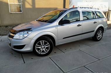 Універсал Opel Astra 2009 в Хусті