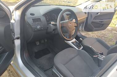 Универсал Opel Astra 2009 в Хусте