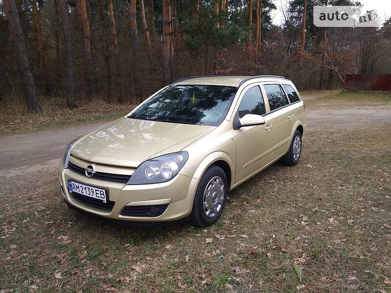 Універсал Opel Astra 2004 в Житомирі