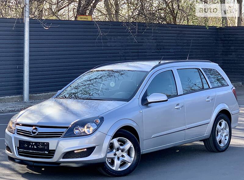 Універсал Opel Astra 2008 в 