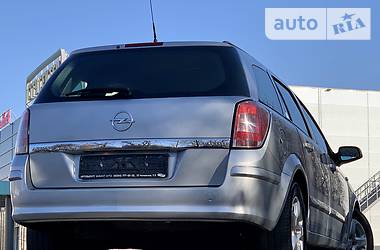 Універсал Opel Astra 2008 в 