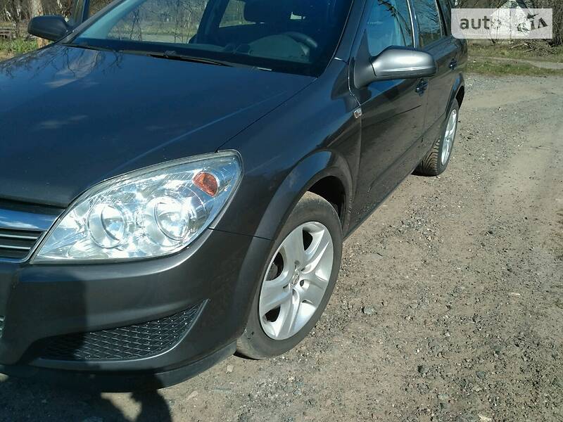 Універсал Opel Astra 2009 в Києві