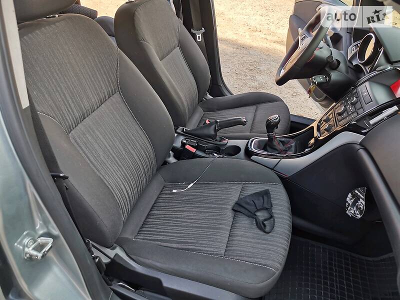 Хетчбек Opel Astra 2011 в Івано-Франківську фото 28 Хетчбек Opel Astra 2011 в Івано-Франківську