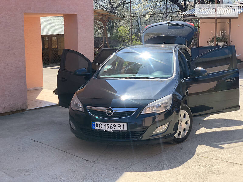 Універсал Opel Astra 2012 в Хусті фото 11 Універсал Opel Astra 2012 в Хусті