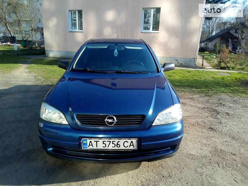 Седан Opel Astra 2005 в Ивано-Франковске