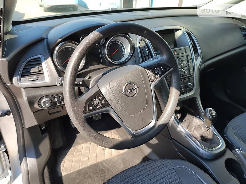 Хетчбек Opel Astra 2014 в Львові