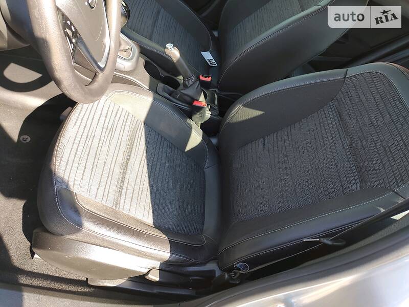 Хетчбек Opel Astra 2014 в Львові