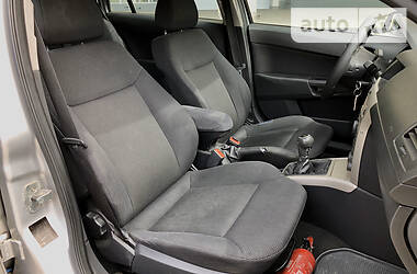 Універсал Opel Astra 2007 в 
