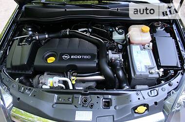 Хетчбек Opel Astra 2005 в 