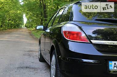Хетчбек Opel Astra 2005 в 