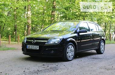Хетчбек Opel Astra 2005 в 