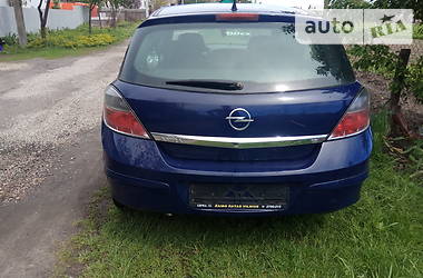 Хетчбек Opel Astra 2007 в 