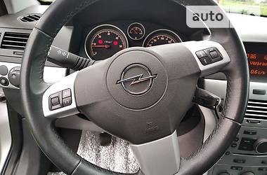 Универсал Opel Astra 2009 в 