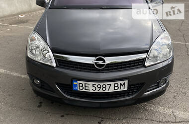 Кабриолет Opel Astra 2008 в Николаеве