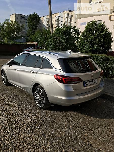 Універсал Opel Astra 2016 в Чернівцях