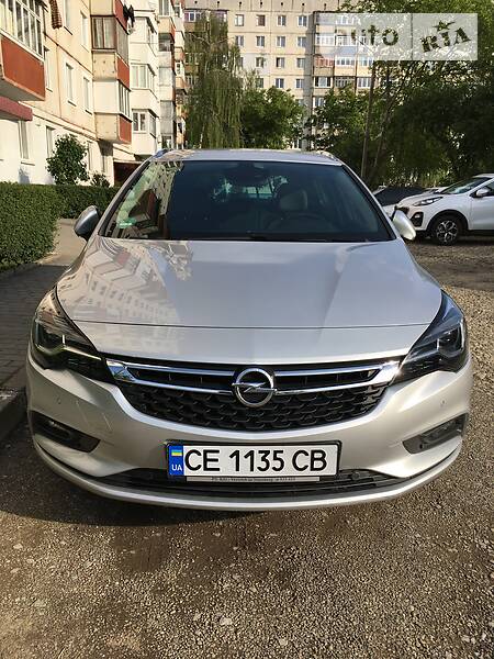 Універсал Opel Astra 2016 в Чернівцях