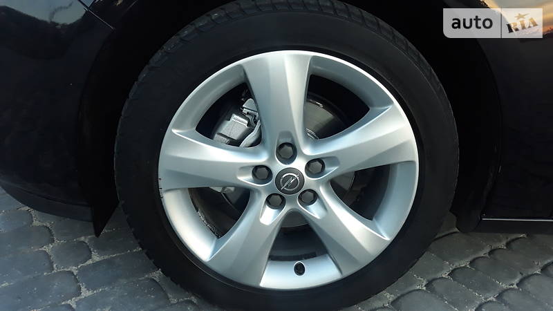 Універсал Opel Astra 2011 в Вінниці