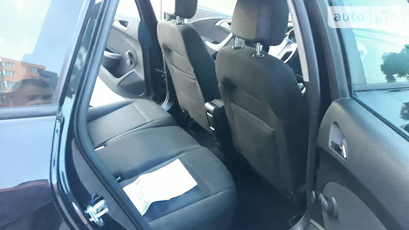 Універсал Opel Astra 2011 в Вінниці