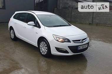 Универсал Opel Astra 2015 в Стрые