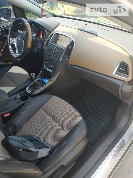 Універсал Opel Astra 2012 в Лубнах фото 2 Універсал Opel Astra 2012 в Лубнах