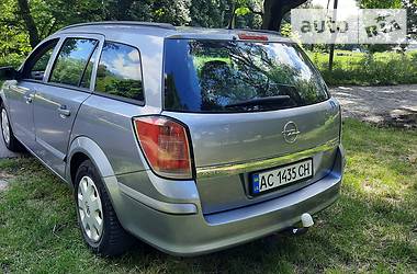 Универсал Opel Astra 2004 в Луцке