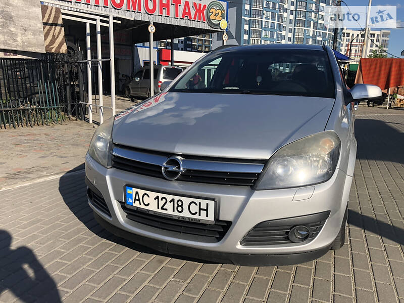 Універсал Opel Astra 2006 в Луцьку