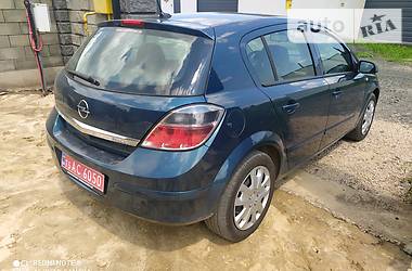 Хэтчбек Opel Astra 2007 в Луцке