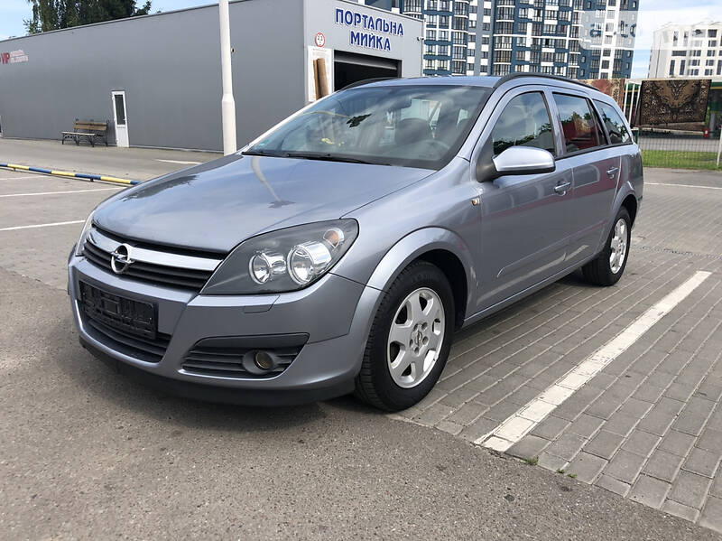 Універсал Opel Astra 2005 в 