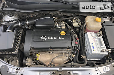 Універсал Opel Astra 2005 в 