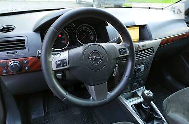 Універсал Opel Astra 2005 в 