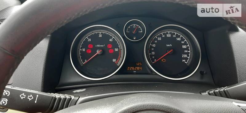 Універсал Opel Astra 2010 в Тлумачі фото 21 Універсал Opel Astra 2010 в Тлумачі