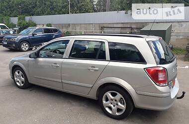 Универсал Opel Astra 2008 в Луцке