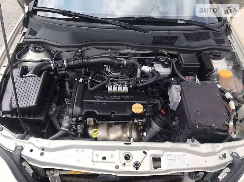 Седан Opel Astra 2006 в Хмельницькому