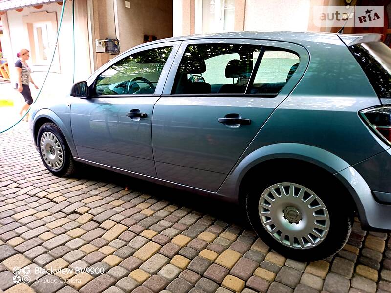 Хетчбек Opel Astra 2009 в Тячеві фото 7 Хетчбек Opel Astra 2009 в Тячеві