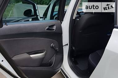 Універсал Opel Astra 2011 в 