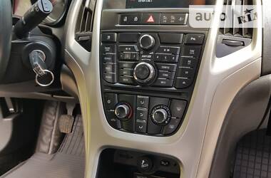 Універсал Opel Astra 2011 в 